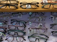 -优医视平价眼镜蔡司依视路折扣工厂店(德胜门店)