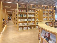 -漕河泾街道图书馆(漕河泾社区文化活动中心店)