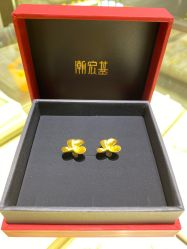 -潮宏基(大商新玛特店)