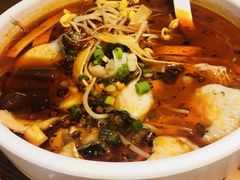 -渝是乎川渝小炒(新世界百货望京店)