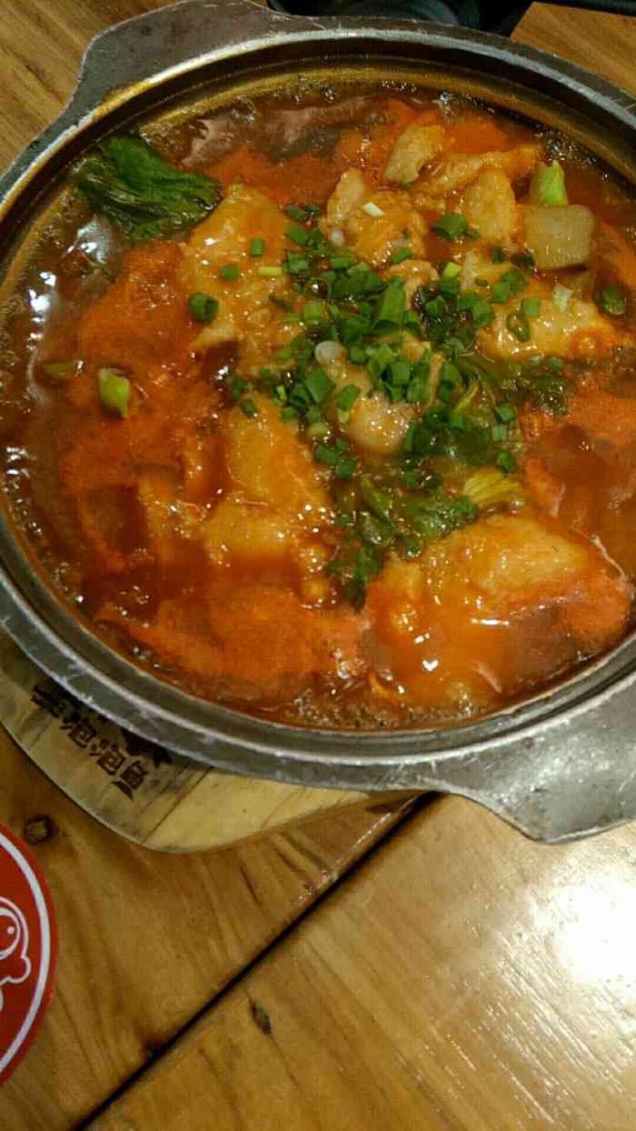 溢汁泡泡鱼·会冒泡的石锅鱼(成都大学店)