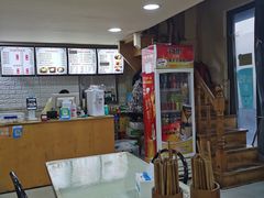 -同济大学本部学苑饮食广场