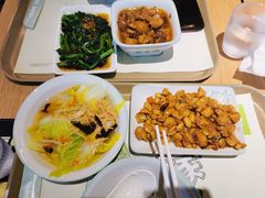 -老乡鸡(上海品尊国际中心店)