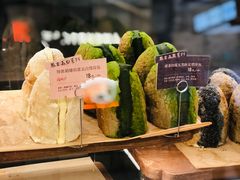 娟姗五白奶露雪山包-RUXU入续糖水铺与包(卓悦中心店)