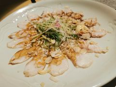 薄切鲜鱼片-穹六人间 people 6(岳阳路店)
