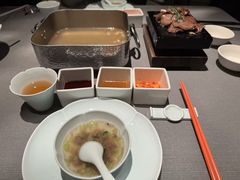 -左庭右院鲜牛肉火锅黑金店(陆家嘴中心店)