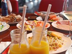 右边甜品味道好-西安W酒店·WEI全味西餐厅