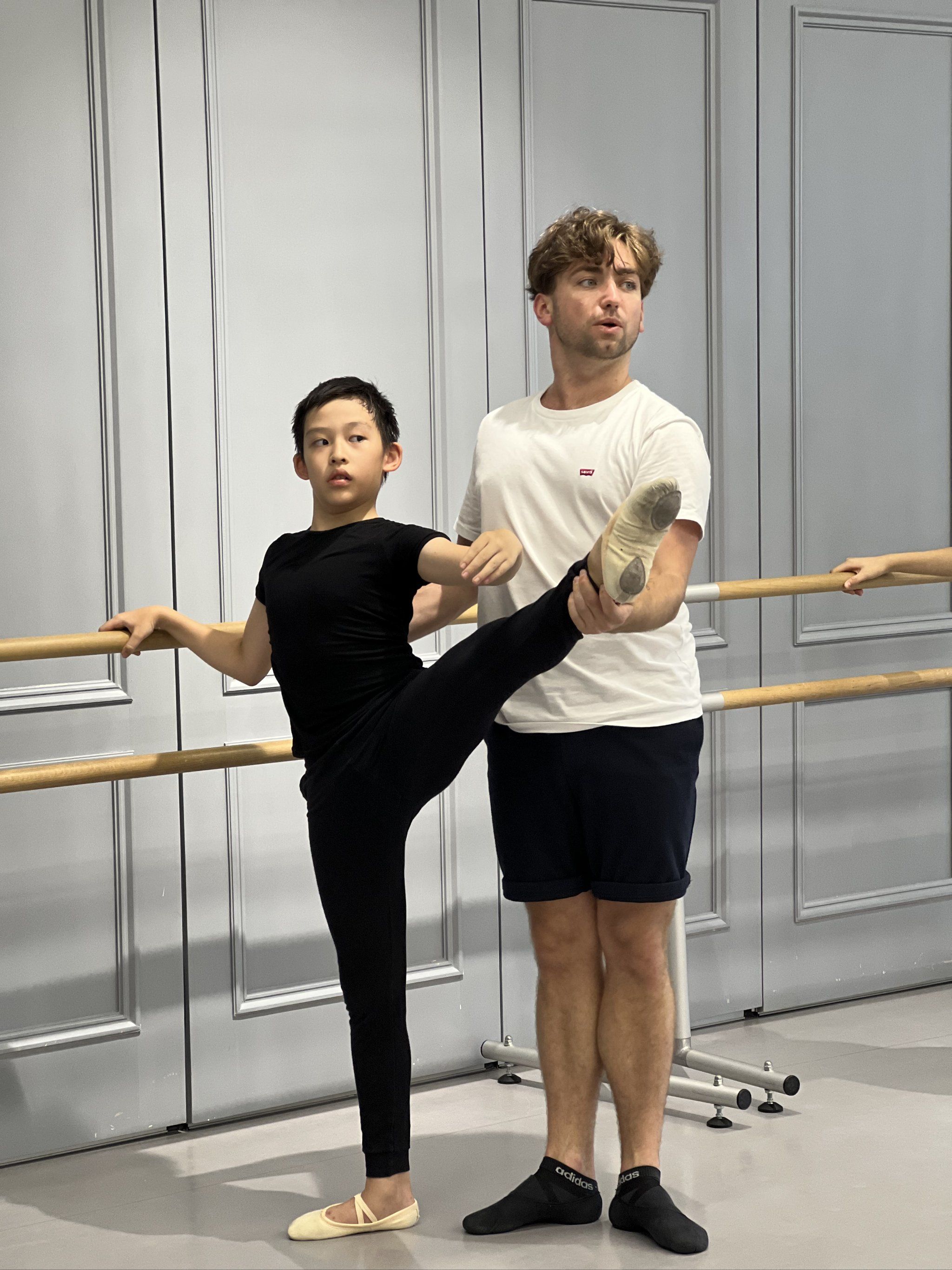 [惊叹]芭蕾王子养成班招募啦!
