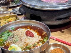 -青瓦餐厅·生鱼片·韩园烤肉(西塔店)