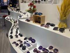 -宏宇眼镜蔡司依视路折扣店(兆佳眼镜城店)