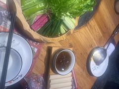 -山河屯铁锅炖·非遗东北菜(南山店)