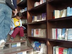 -钟书阁(松江泰晤士小镇店)