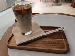五窨栀子咖茶拿铁-LAVAZZA拉瓦萨咖啡(星荟中心店)