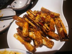 -梧桐树下(云锦世家店)