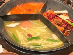 -巴卤社老火锅(财富店)