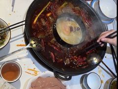 -钢管厂五区小郡肝串串香(蜀都万达店)