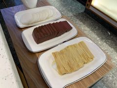 -三人行骨头王火锅(长寿店)