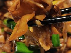 -刘胖子家常菜·蹄花焖藕(中央花园店)
