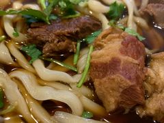 -清真吴记门钉肉饼·喜多利