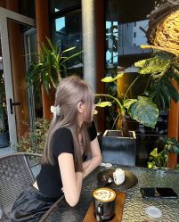 -AKOZO Beauty Salon