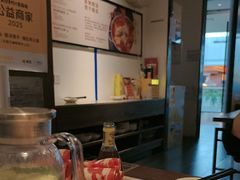 -尚尚仙·酸汤猪手·猪肚鸡火锅(华联万柳购物中心店)