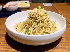 香葱拌笋衣-小大董·烤鸭(王府井apm店)