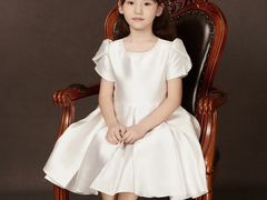 -iF摄影•全家福•证件照•形象照(南山店)