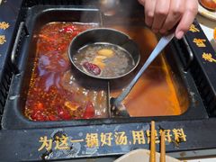 -老牌坊云南鱼豆花火锅(哈西万达店)