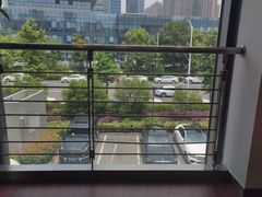 -杭州中升之星奔驰4S店(滨江店)