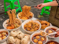 -李与白包子铺(桐梓林店)