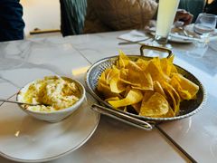 地中海式酱汁配现炸玉米片-盐说·西式餐酒馆(光明万达店)