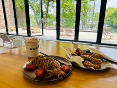 -J Create城市露营咖啡·简餐·宠物(上海动物园店)