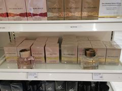 -中免(澳门机场免税店)