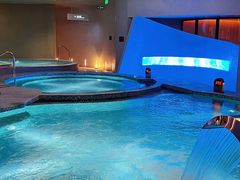 -涨巢·潮玩水疗局