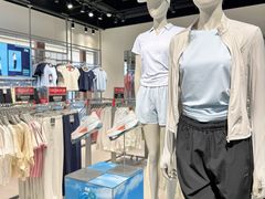 -王府井奥莱临潼小镇(临潼店)