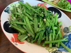 -Dang restaurant (patong phuket)