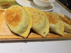 韭菜鸡蛋虾仁馅-关东小磨东北菜(漕河泾印象城店)