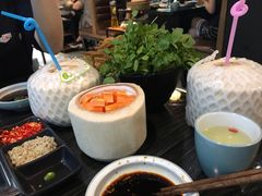 -东椰·海南椰子鸡火锅(朝阳门店)