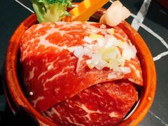 -山川小町·极番烧肉(新地假日广场店)