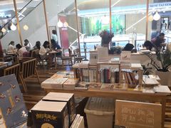 -猫的天空之城概念书店(印象城购物中心店)