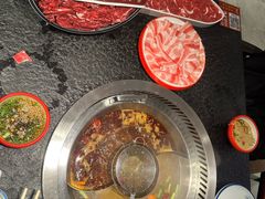 -醉董牛川派鲜肉自选火锅(烟台店)