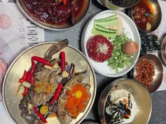 -草家酱蟹炭火烤肉店(珲春南路二店)