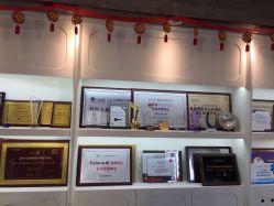 -小忠丽格医美