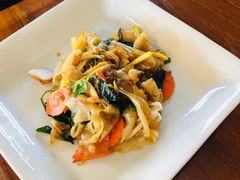 -邢泰记