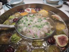 无花果岭南土鸡煲-洪氏嗨捞·猪肚鸡火锅(阳光天地店)