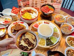 -怪噜范·老贵阳街头名小吃(鸿通城店)