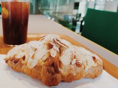 杏仁可颂-dotcom coffee古点咖啡(致真大厦店)