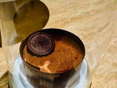 -VERIE BAKEHOUSE