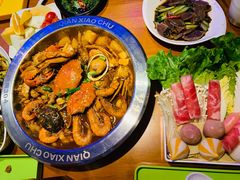 -钳小厨疯味1987肉蟹煲(美一城广场店)