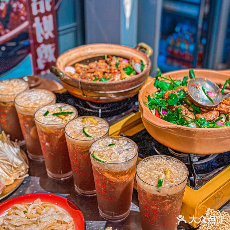 老廣榕樹頭·砂锅走地鸡煲|广东味道的代表❗